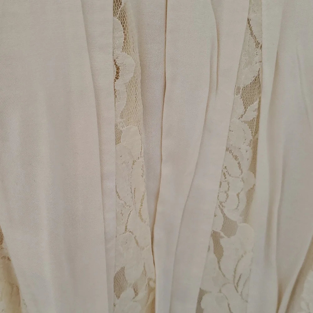 American Eagle Elegant Cream Dress, Size 6 - Picture 4 of 6